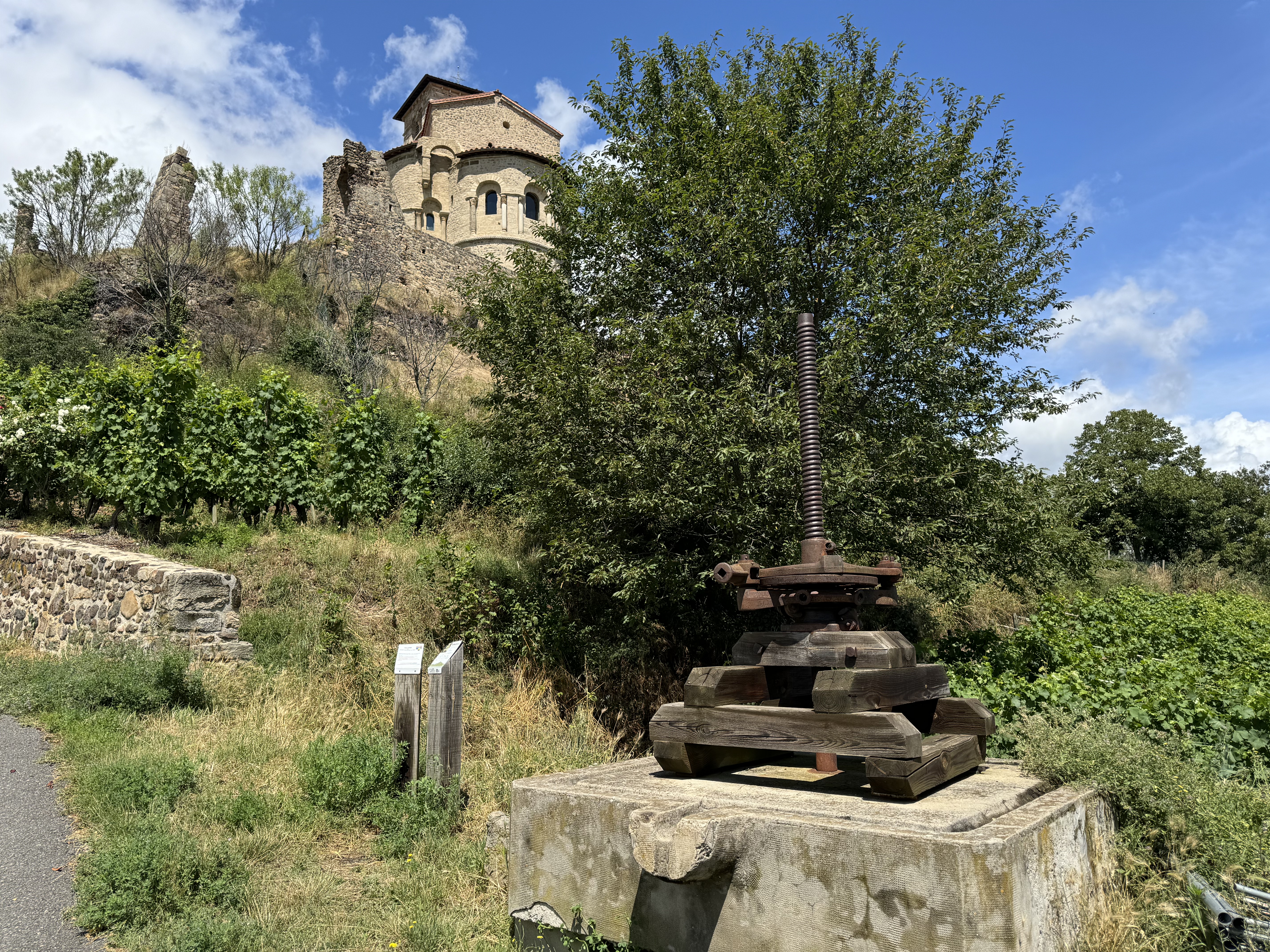 Prieuré de Saint-Romain le Puy